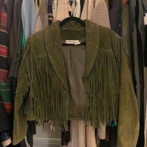 So cute. Cropped leather jacket